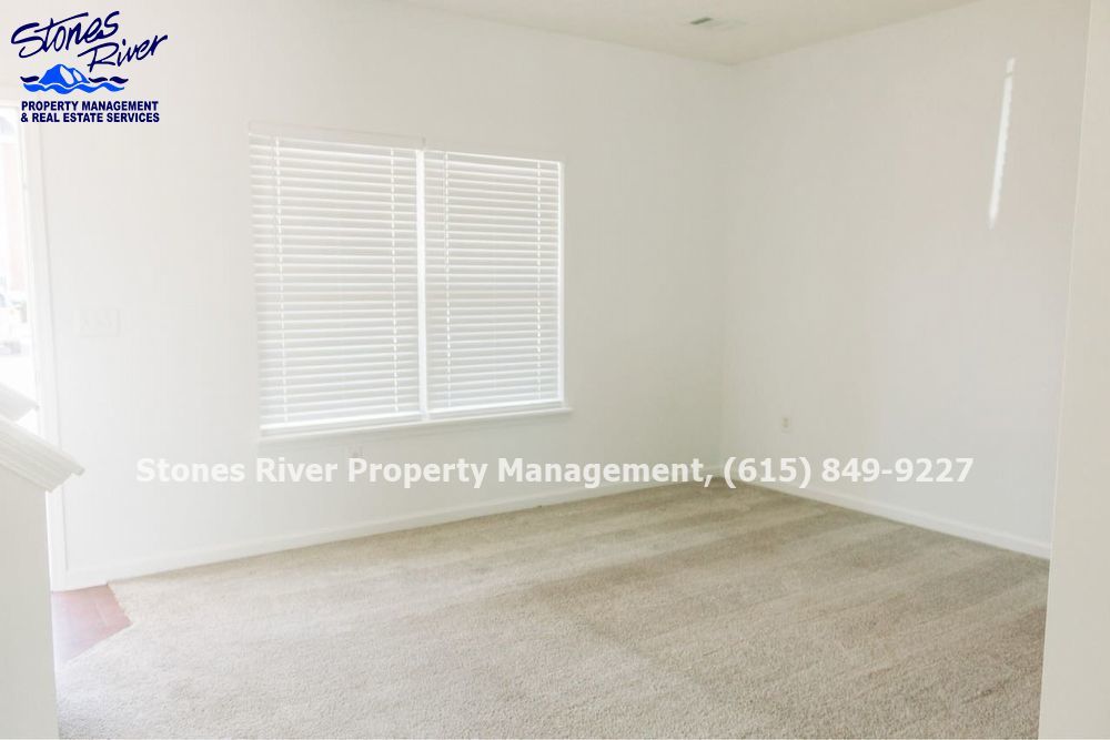 3 BR/ 2.5 BA Townhome in Somerset Springs in Spring Hill! Club House pool, workout area, etc.. property image