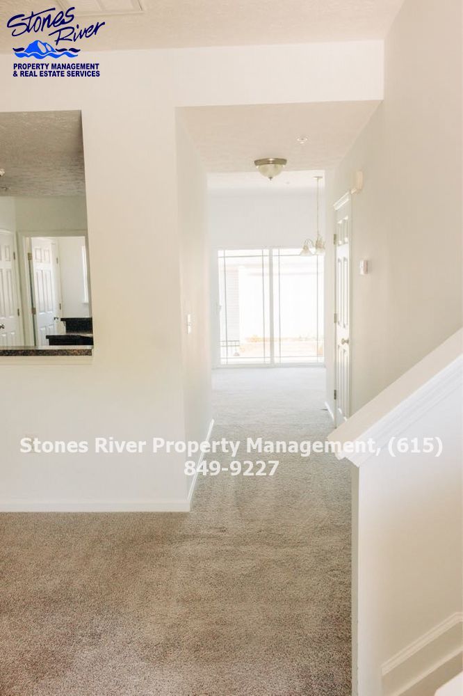 3 BR/ 2.5 BA Townhome in Somerset Springs in Spring Hill! Club House pool, workout area, etc.. property image