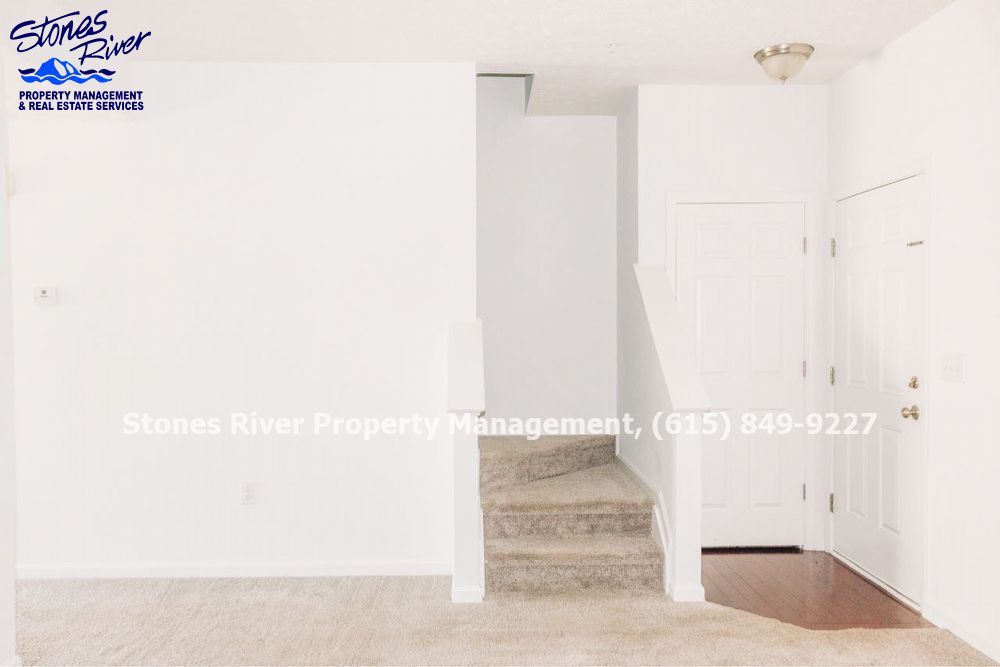 3 BR/ 2.5 BA Townhome in Somerset Springs in Spring Hill! Club House pool, workout area, etc.. property image