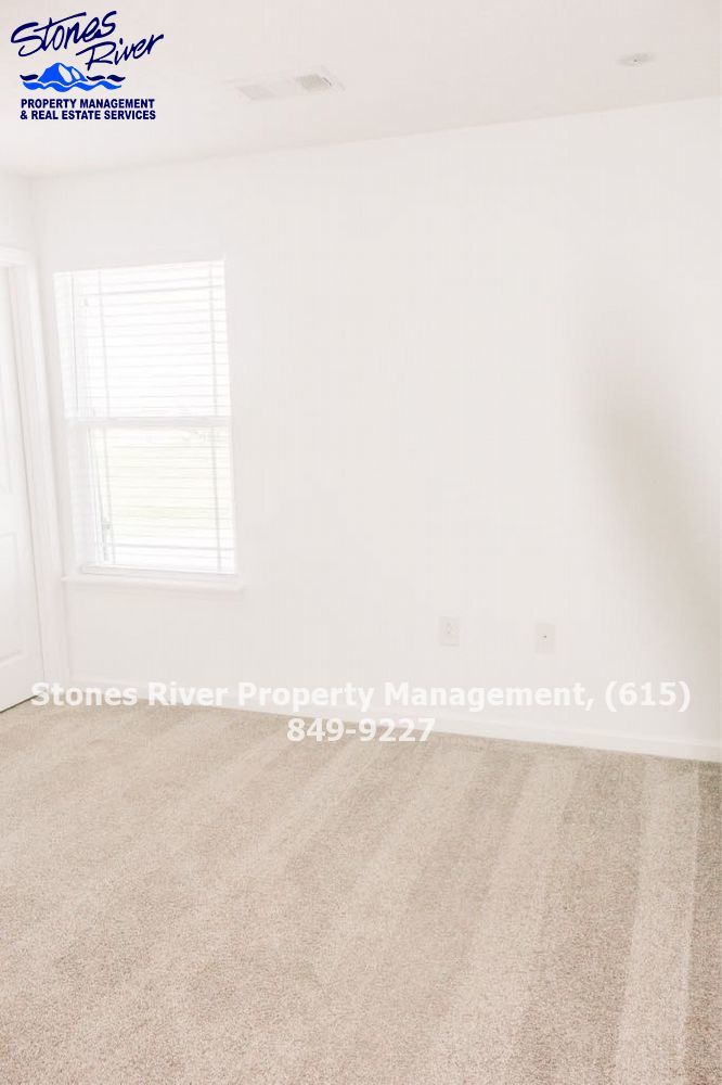 3 BR/ 2.5 BA Townhome in Somerset Springs in Spring Hill! Club House pool, workout area, etc.. property image