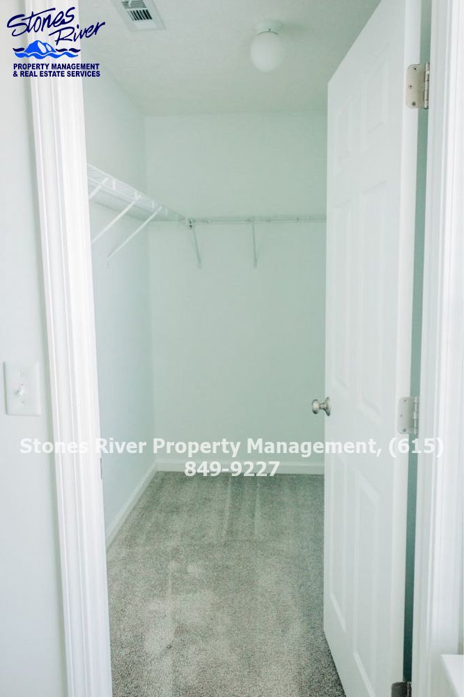 3 BR/ 2.5 BA Townhome in Somerset Springs in Spring Hill! Club House pool, workout area, etc.. property image