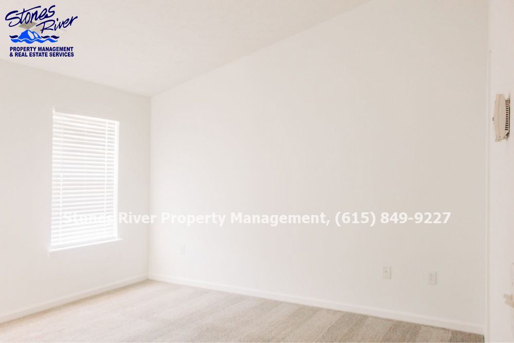 3 BR/ 2.5 BA Townhome in Somerset Springs in Spring Hill! Club House pool, workout area, etc.. property image