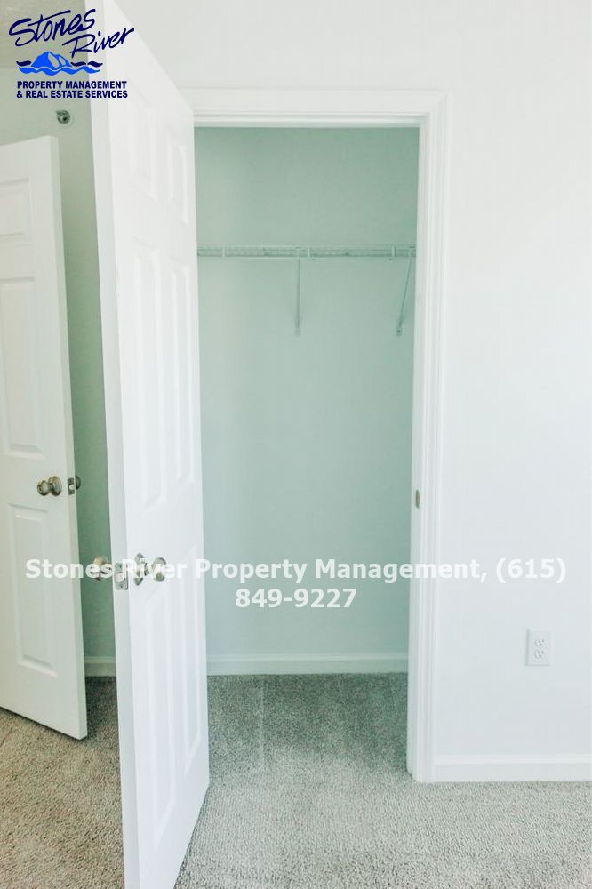 3 BR/ 2.5 BA Townhome in Somerset Springs in Spring Hill! Club House pool, workout area, etc.. property image