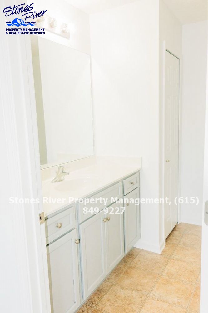 3 BR/ 2.5 BA Townhome in Somerset Springs in Spring Hill! Club House pool, workout area, etc.. property image