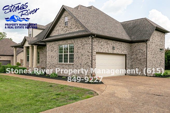 3 Bed / 2.5 Bath Brick Home in Barfield Downs property image