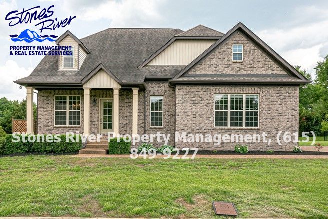 3 Bed / 2.5 Bath Brick Home in Barfield Downs property image