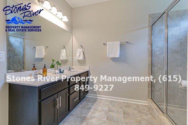 3 Bed / 2.5 Bath Brick Home in Barfield Downs property image