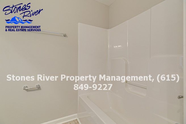 3 Bed / 2.5 Bath Brick Home in Barfield Downs property image