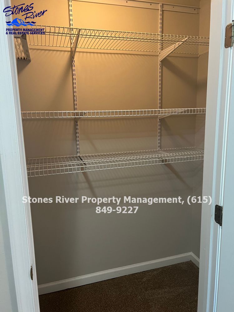 3 story 3/BR 2.5 BA in the heart of Cool Springs and minutes from the Factory in Franklin! property image