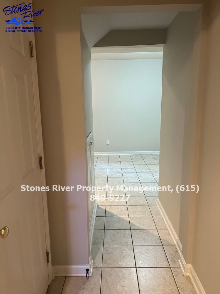 3 story 3/BR 2.5 BA in the heart of Cool Springs and minutes from the Factory in Franklin! property image