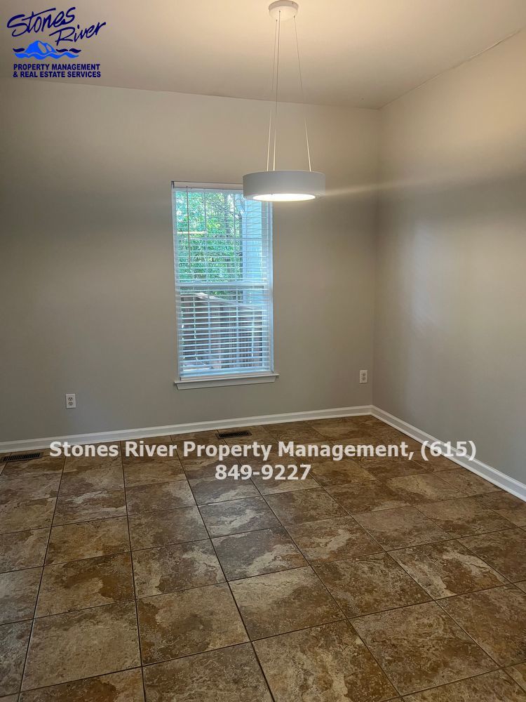 3 story 3/BR 2.5 BA in the heart of Cool Springs and minutes from the Factory in Franklin! property image