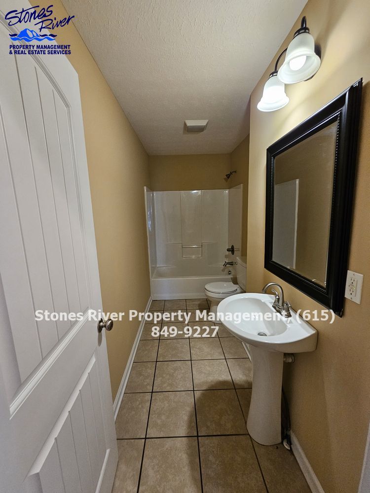 Beautiful Home Near Historic Downtown Tullahoma! property image