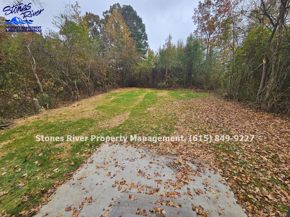 Charming 3 Bedroom Home with Spacious Back Yard... property image