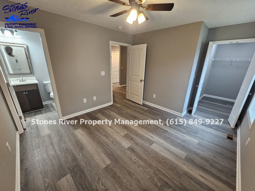 Charming 3 Bedroom Home with Spacious Back Yard... property image