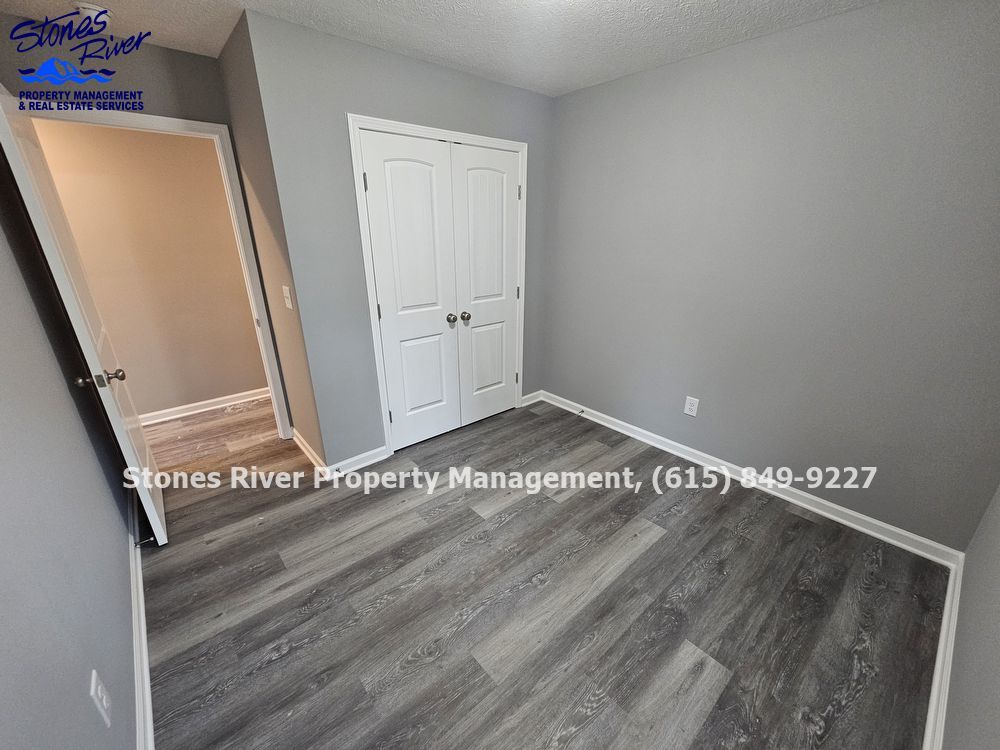 Charming 3 Bedroom Home with Spacious Back Yard... property image
