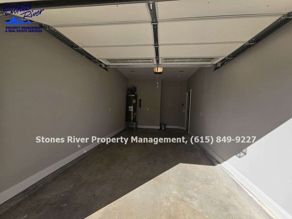 RECENT BUILD TOWNHOME - LUXURY IN THE CENTER OF MANCHESTER property image