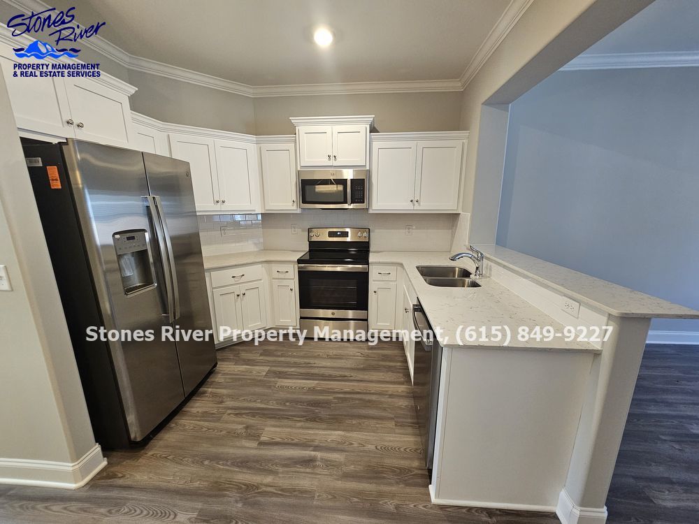 RECENT BUILD TOWNHOME - LUXURY IN THE CENTER OF MANCHESTER property image