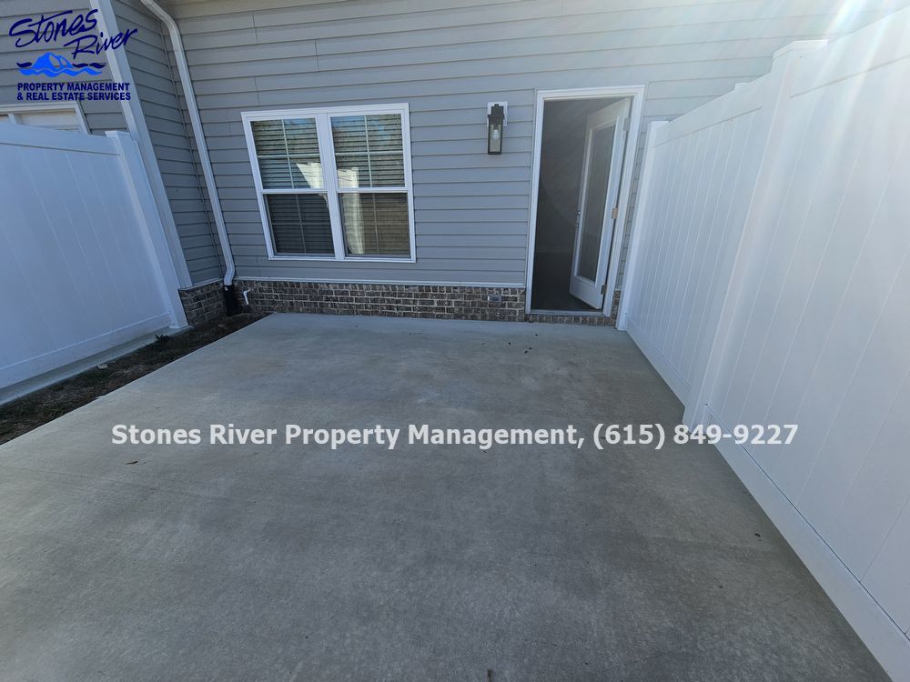 RECENT BUILD TOWNHOME - LUXURY IN THE CENTER OF MANCHESTER property image