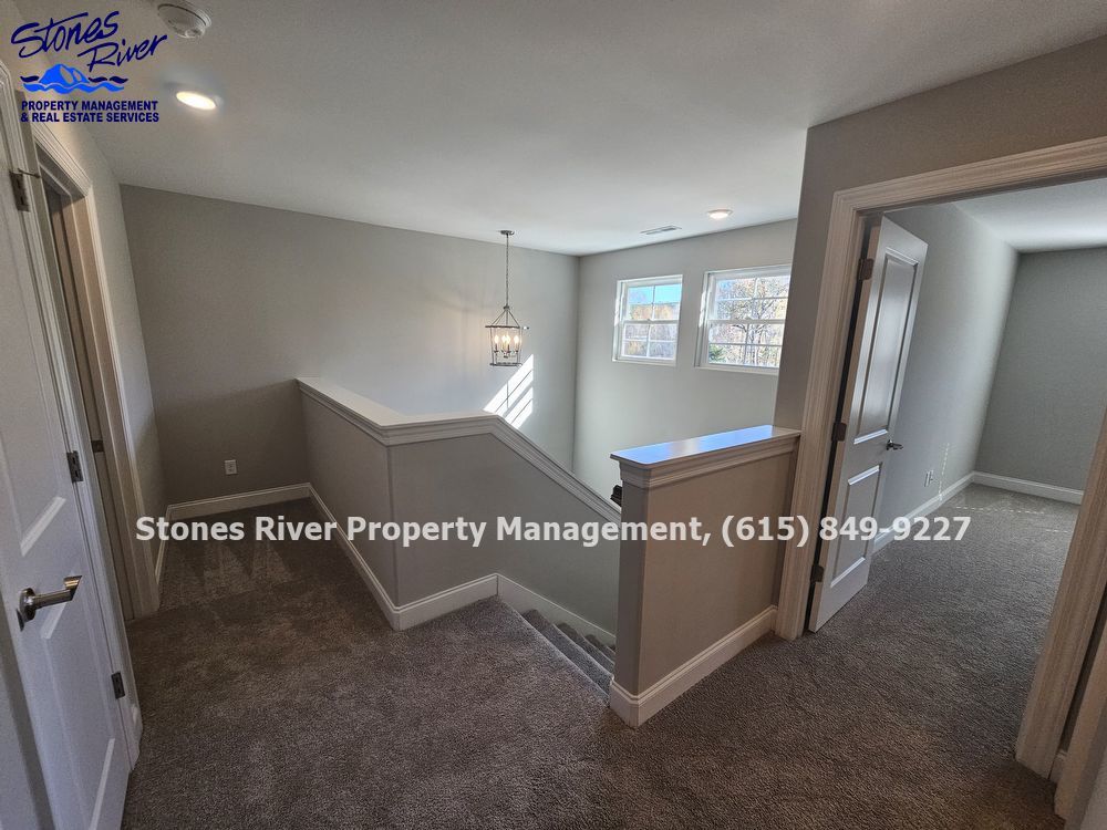RECENT BUILD TOWNHOME - LUXURY IN THE CENTER OF MANCHESTER property image