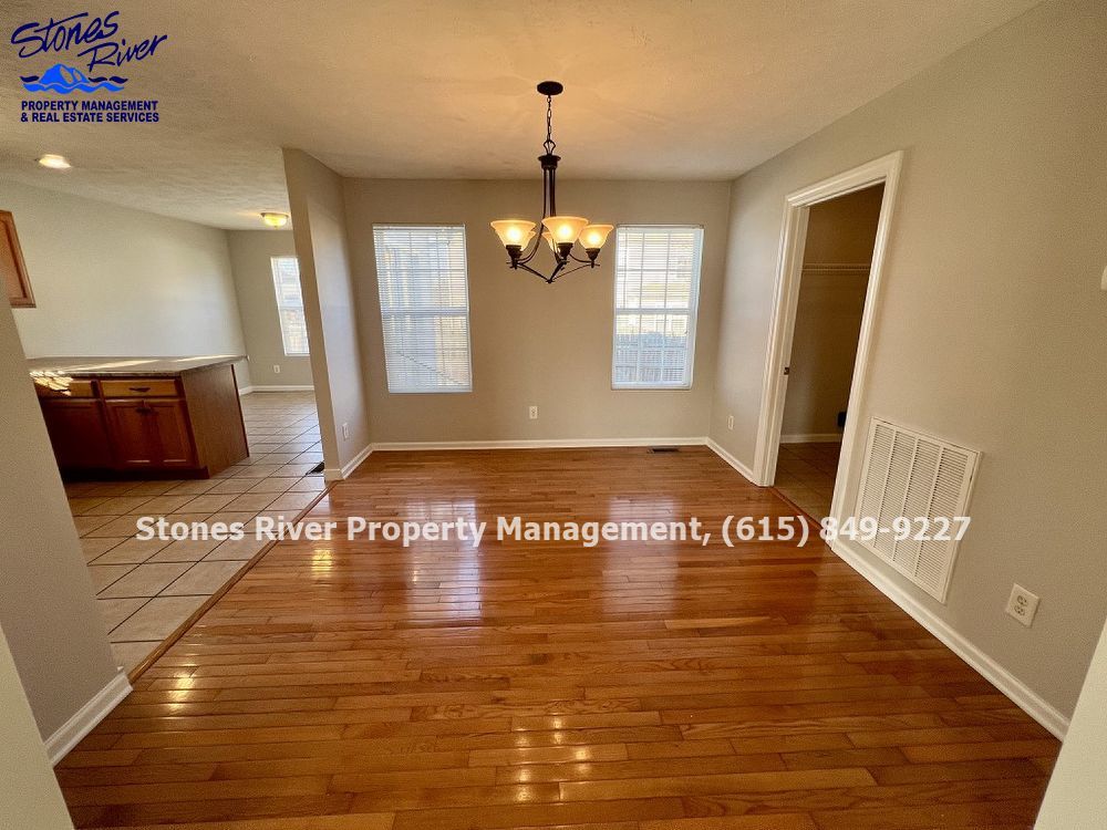 3 Bed/2 Bath W. Bonus & Fenced Yard in West Murfreesboro property image