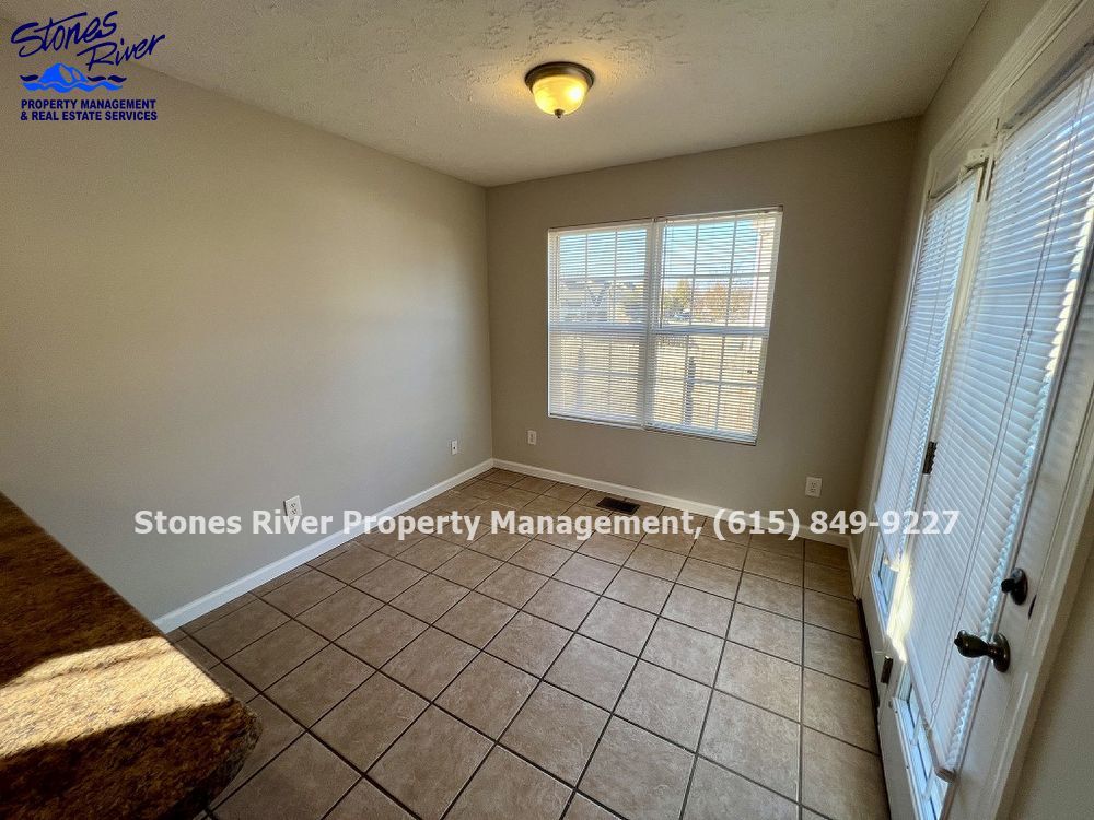 3 Bed/2 Bath W. Bonus & Fenced Yard in West Murfreesboro property image