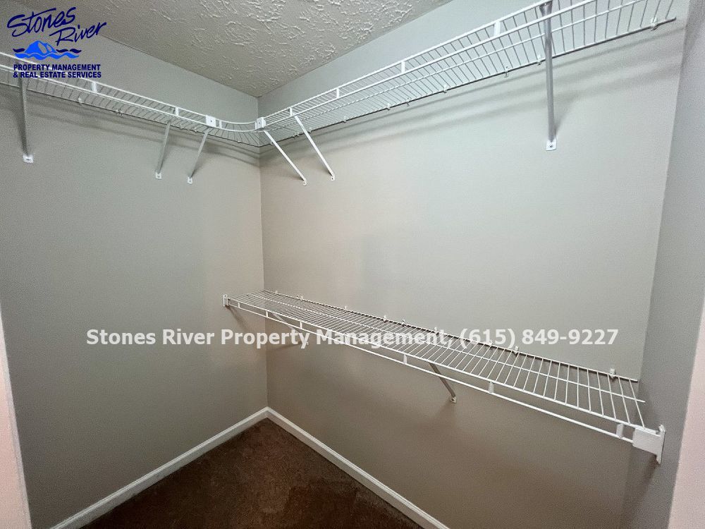 3 Bed/2 Bath W. Bonus & Fenced Yard in West Murfreesboro property image