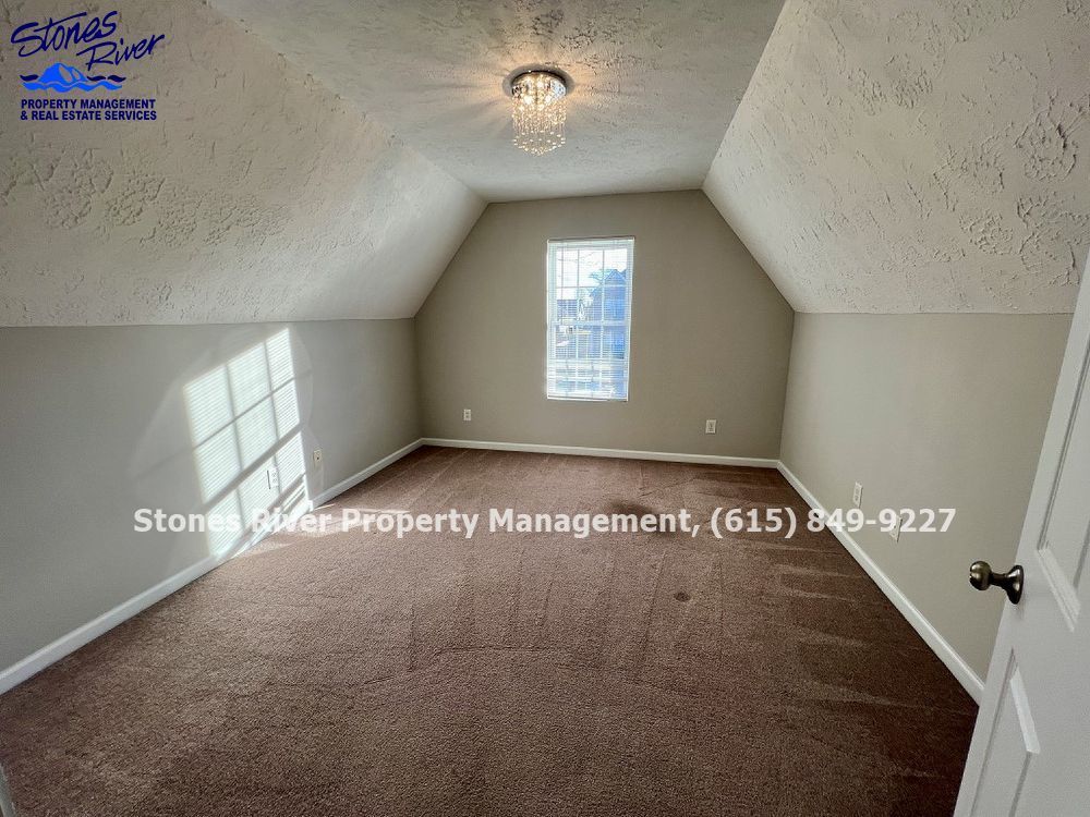 3 Bed/2 Bath W. Bonus & Fenced Yard in West Murfreesboro property image