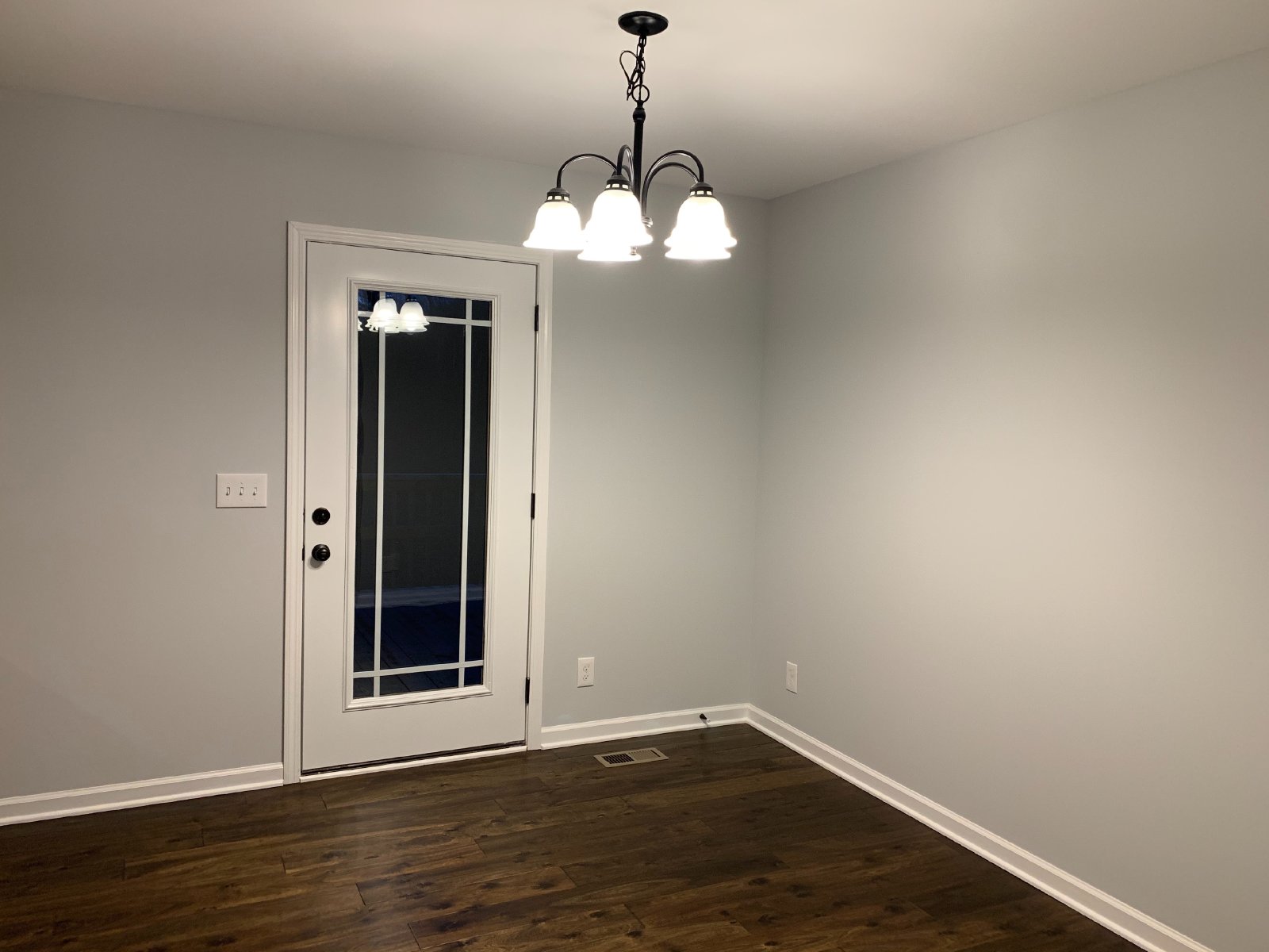 3 Bedroom 2 Bath Home in Shelbyville property image