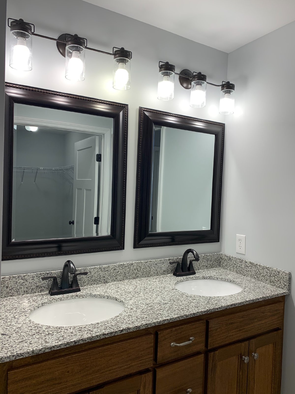 3 Bedroom 2 Bath Home in Shelbyville property image