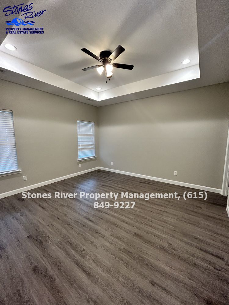 Charming 3 bed, 2 bath home! Fully fenced in, HUGE laundry room! property image