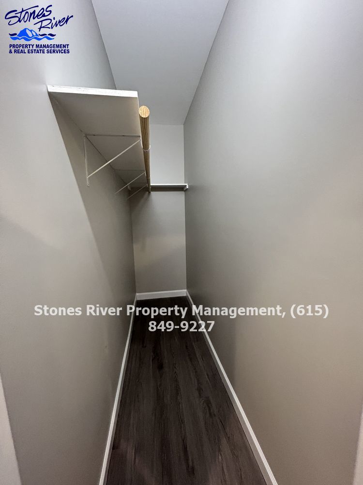 Charming 3 bed, 2 bath home! Fully fenced in, HUGE laundry room! property image