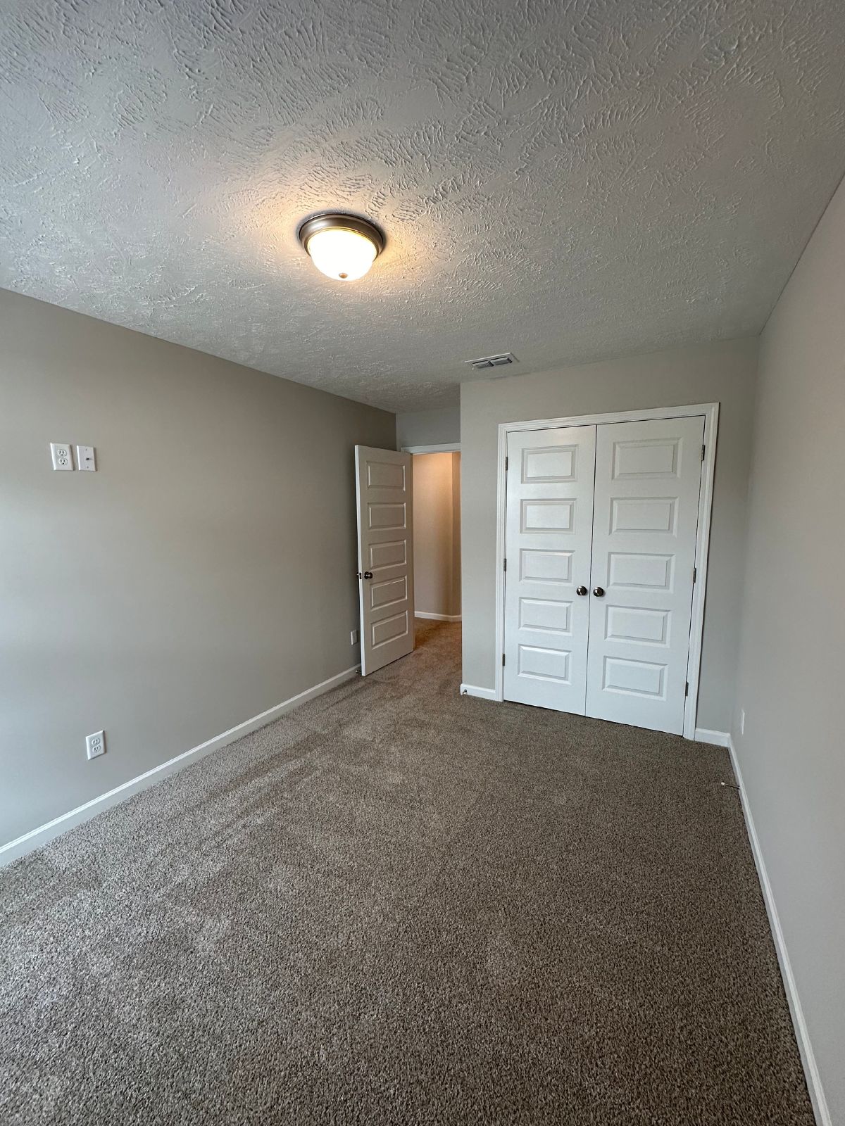 3 Bedroom 2.5 Bath Townhome in Murfreesboro! property image