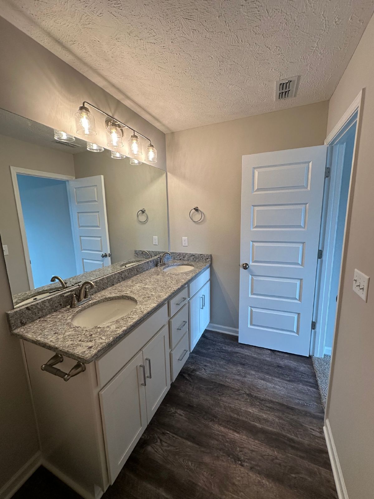 3 Bedroom 2.5 Bath Townhome in Murfreesboro! property image