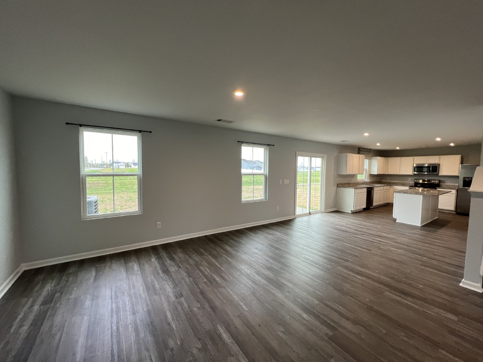 Spacious 4 Bedroom, 2.5 Bath Home plus Bonus Area/Home Office in Christiana! Available Immediately property image