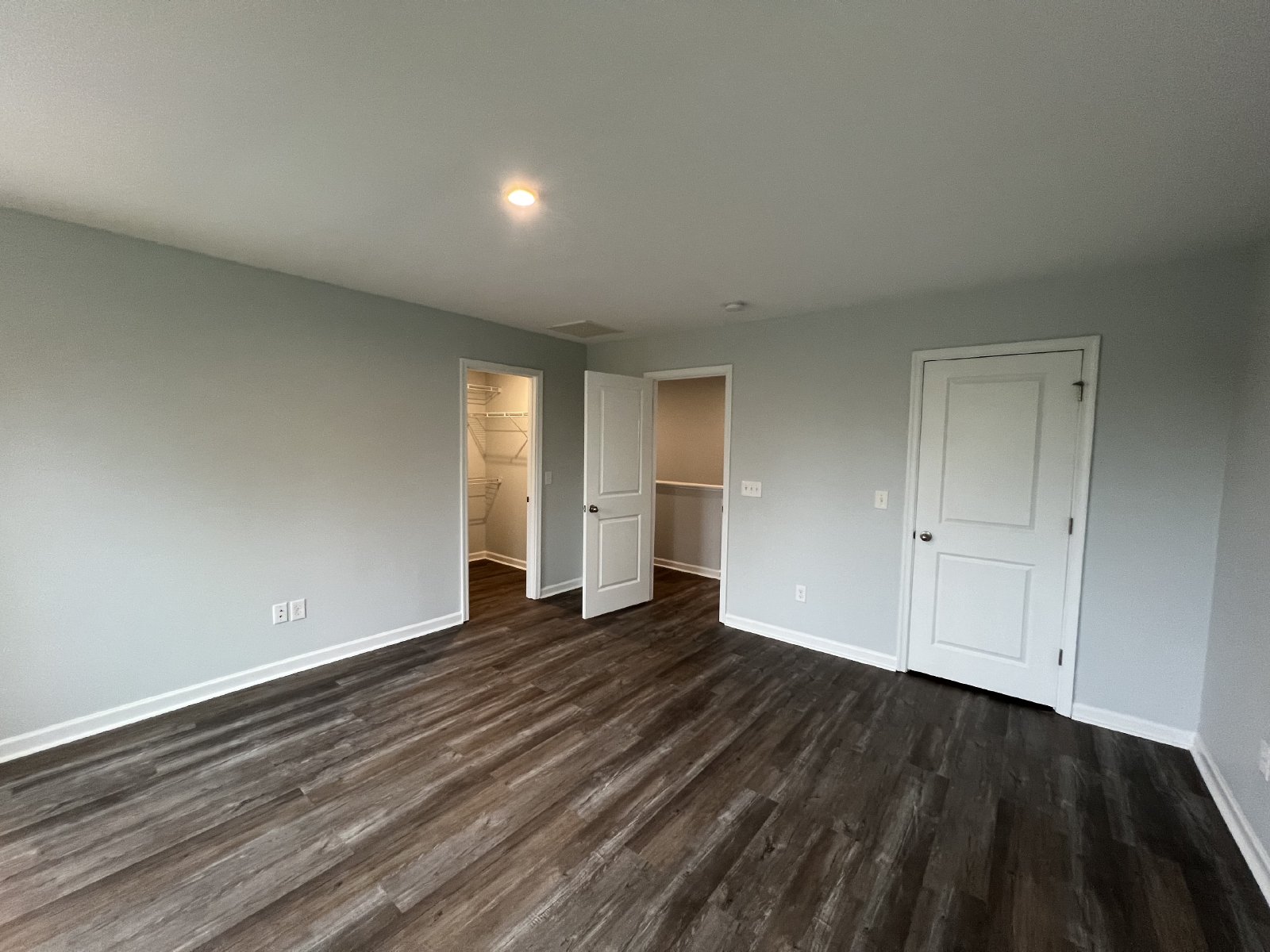 Spacious 4 Bedroom, 2.5 Bath Home plus Bonus Area/Home Office in Christiana! Available Immediately property image