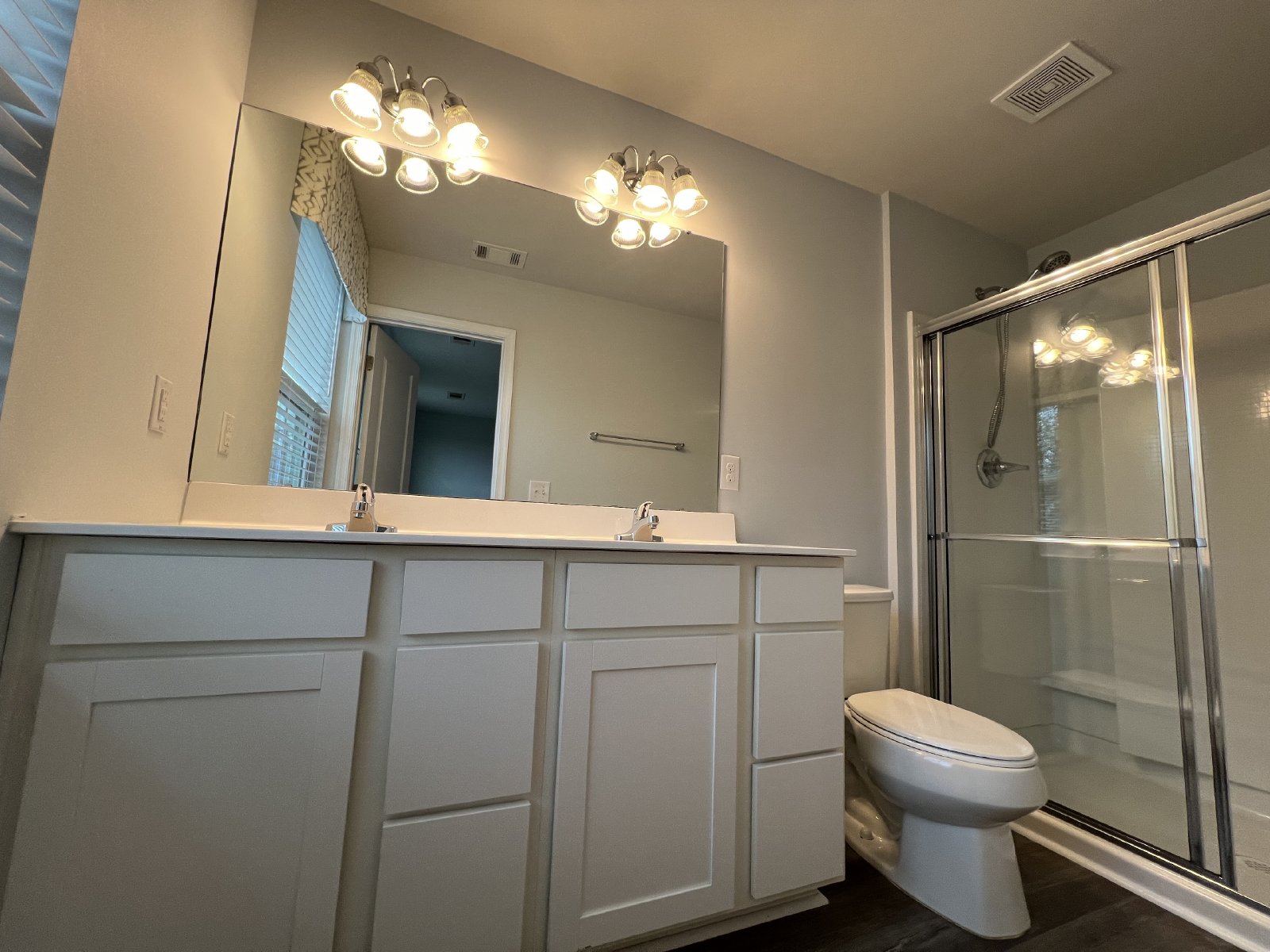Spacious 4 Bedroom, 2.5 Bath Home plus Bonus Area/Home Office in Christiana! Available Immediately property image