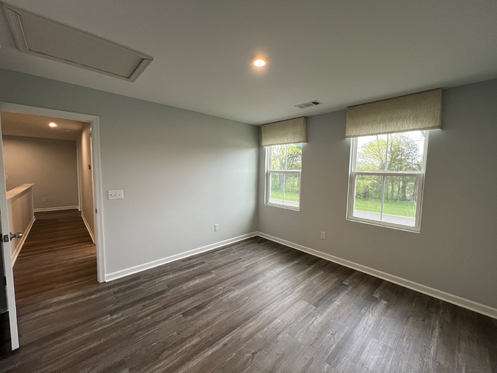 Spacious 4 Bedroom, 2.5 Bath Home plus Bonus Area/Home Office in Christiana! Available Immediately property image