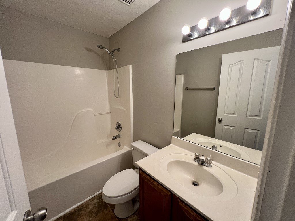 3 Bed, 2 Bath, One level home in BLACKMAN property image
