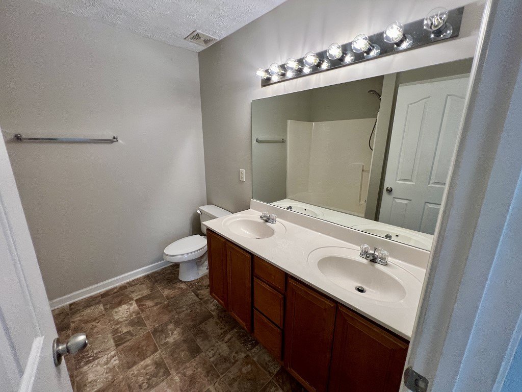 3 Bed, 2 Bath, One level home in BLACKMAN property image