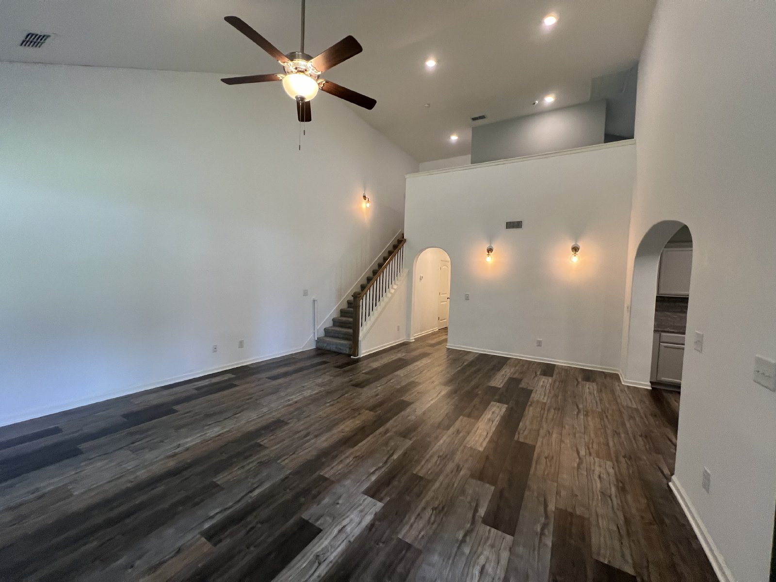Spacious End Unit 3 BR, 2.5 Bath Townhome in Smyrna - Low Maintenance Living! property image