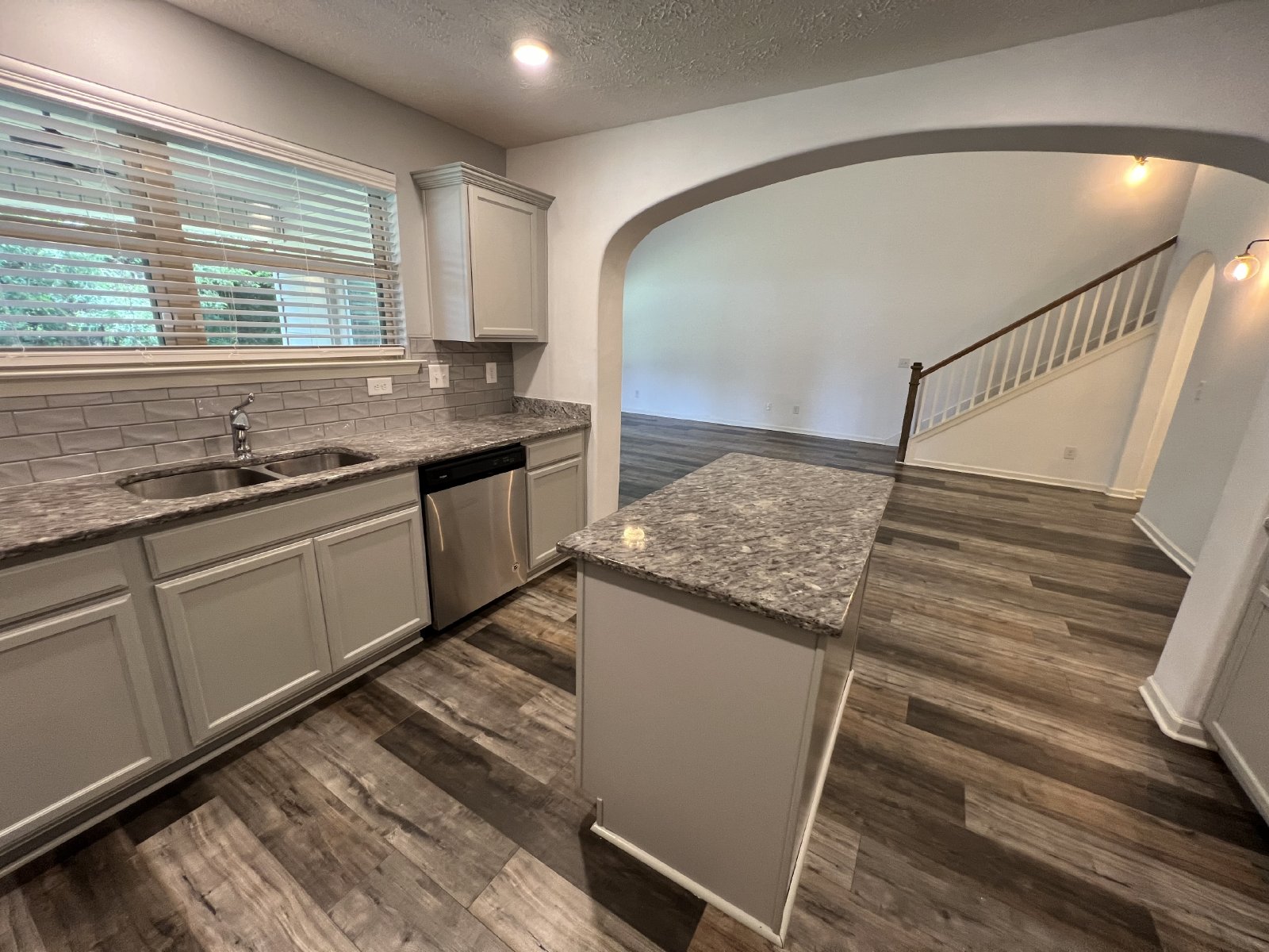 Spacious End Unit 3 BR, 2.5 Bath Townhome in Smyrna - Low Maintenance Living! property image