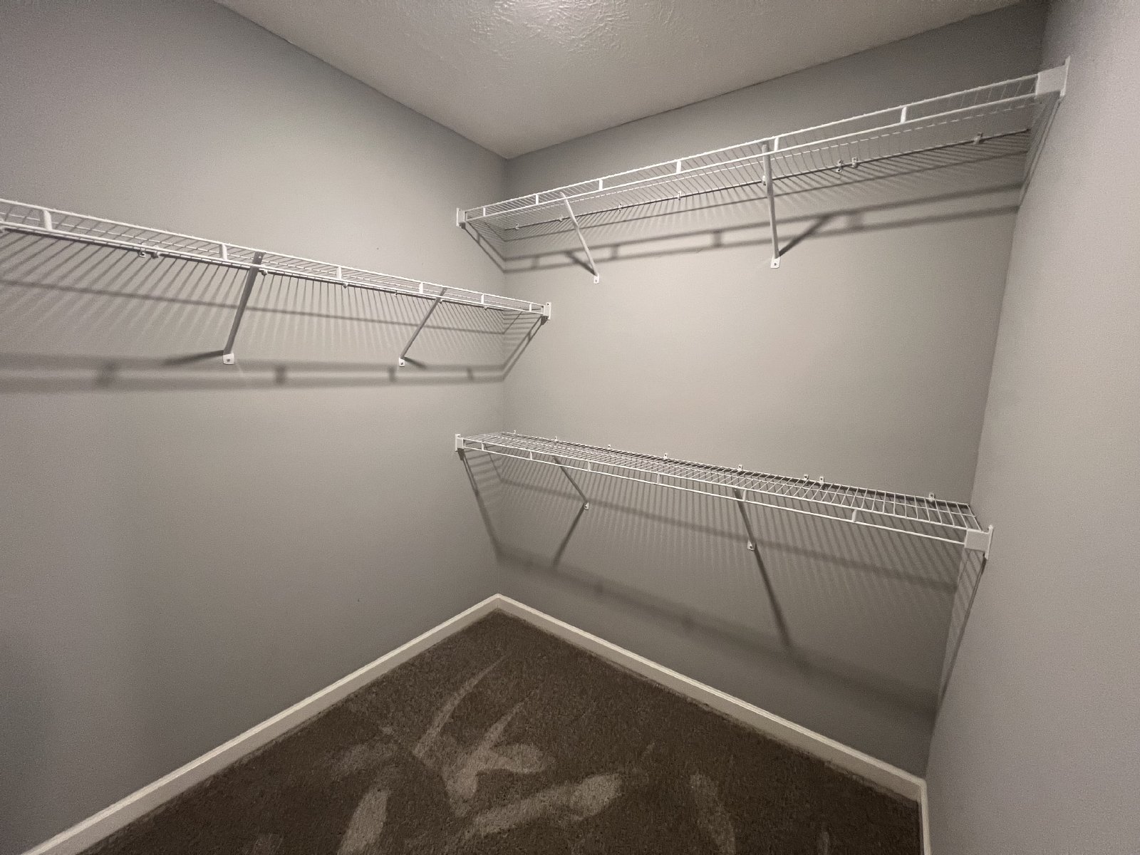 Spacious End Unit 3 BR, 2.5 Bath Townhome in Smyrna - Low Maintenance Living! property image