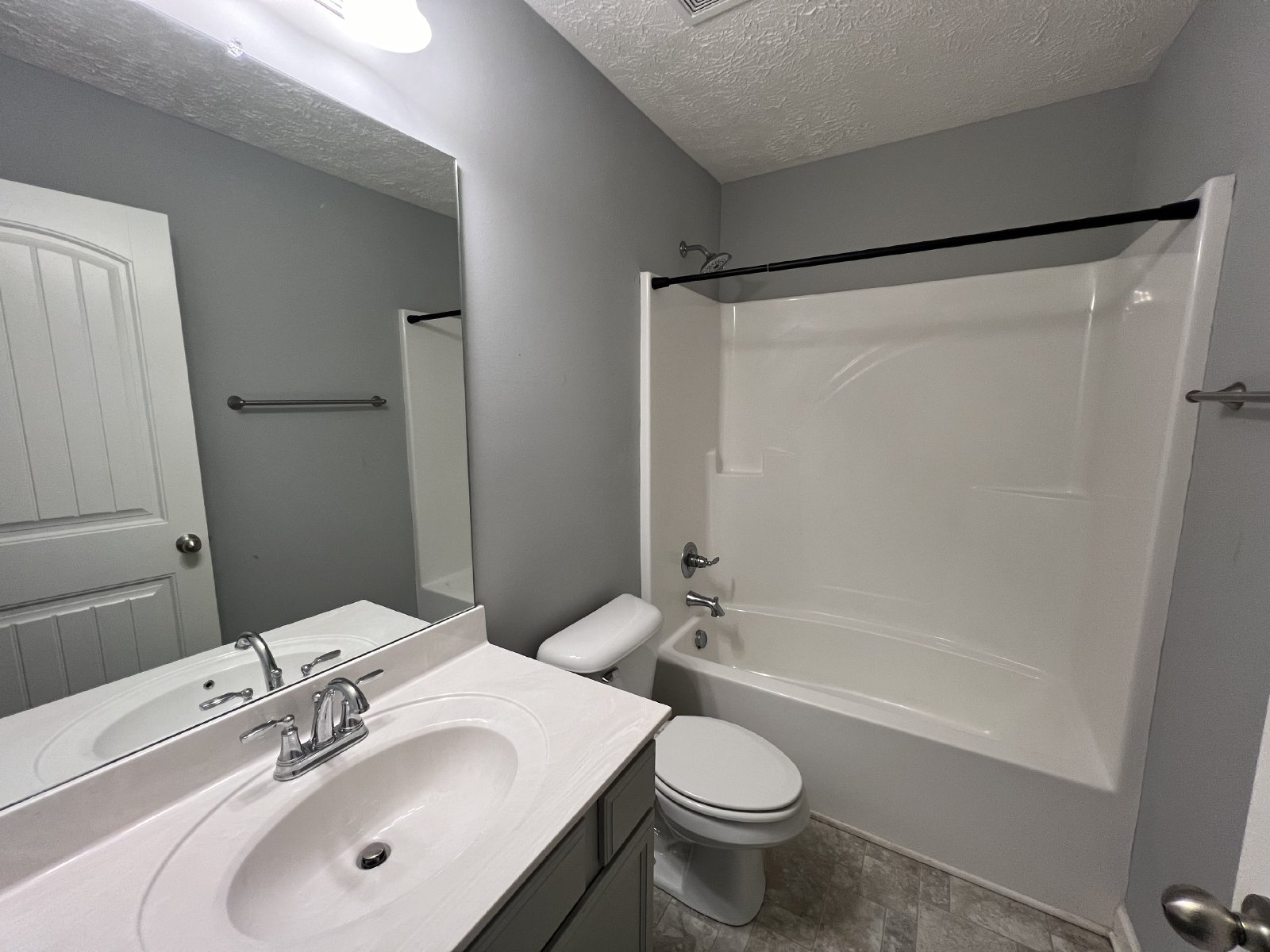 Spacious End Unit 3 BR, 2.5 Bath Townhome in Smyrna - Low Maintenance Living! property image