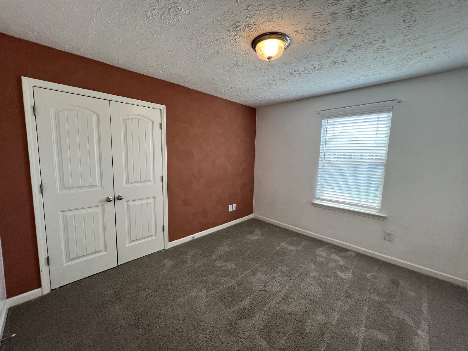 Spacious End Unit 3 BR, 2.5 Bath Townhome in Smyrna - Low Maintenance Living! property image