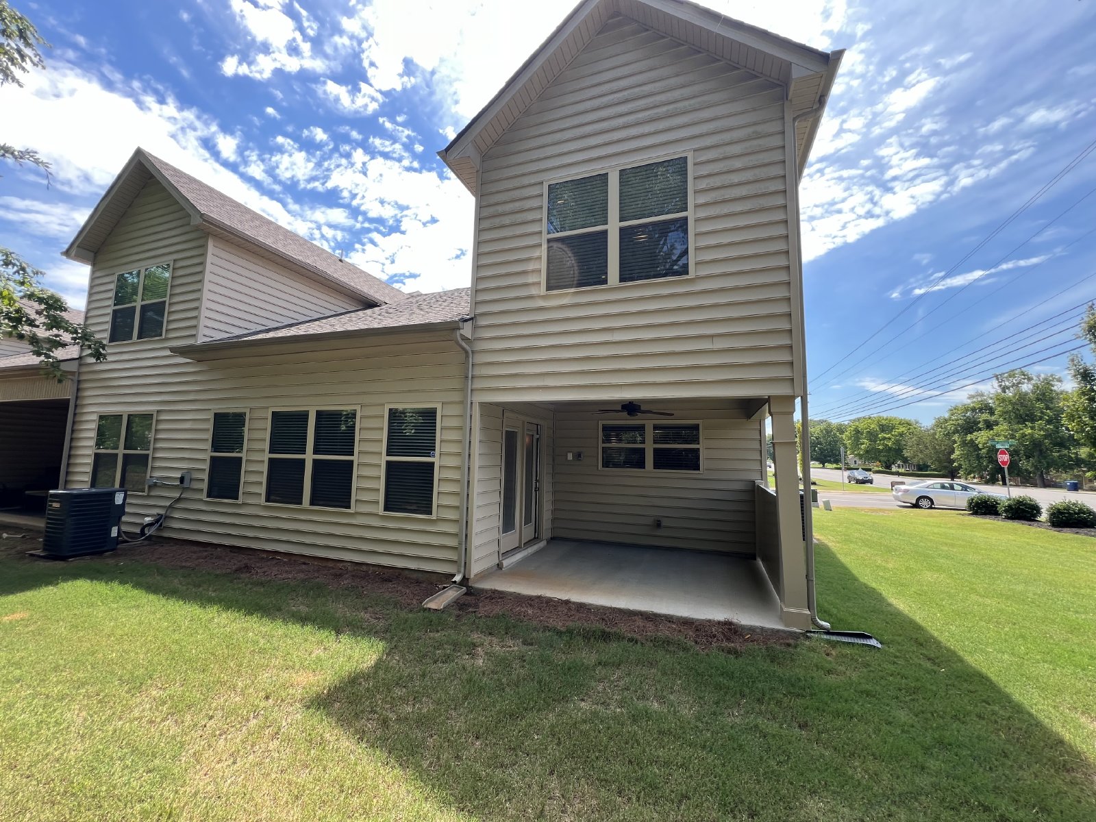 Spacious End Unit 3 BR, 2.5 Bath Townhome in Smyrna - Low Maintenance Living! property image