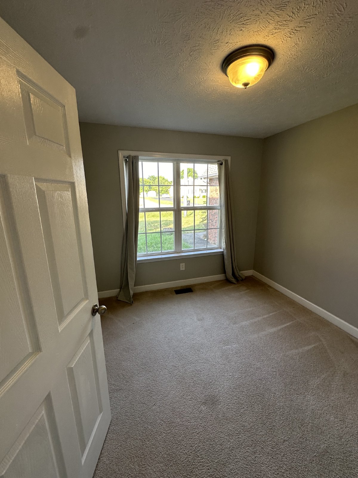 Beautiful 3 Bed 2 Bath Home! property image