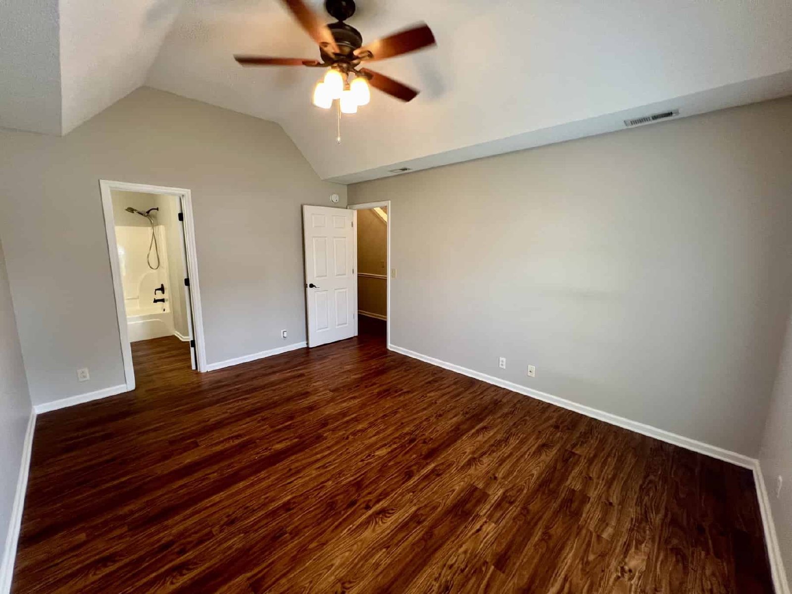 Charming 3-Bedroom Home with Fenced Backyard in South Murfreesboro! property image