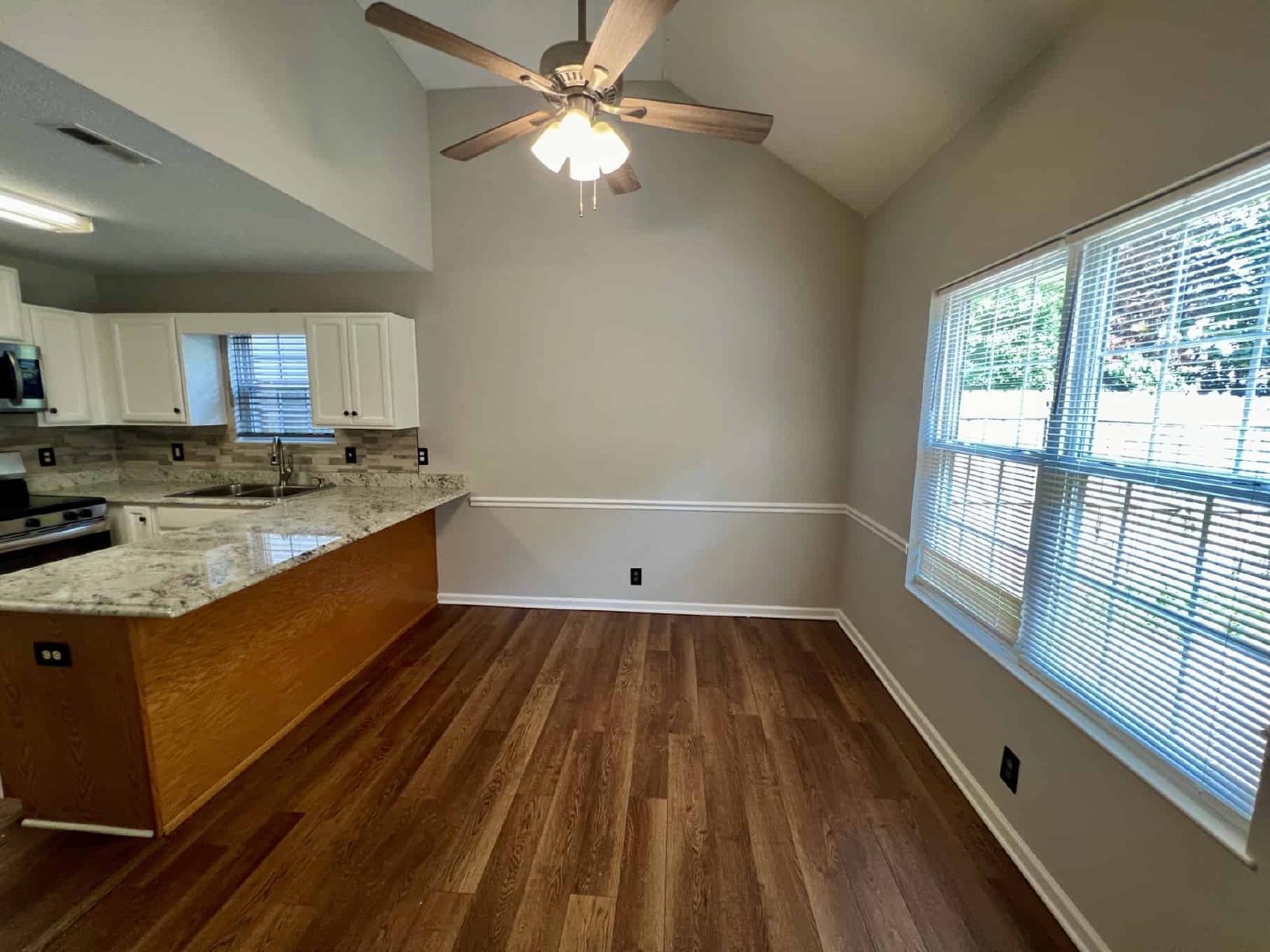 Charming 3-Bedroom Home with Fenced Backyard in South Murfreesboro! property image