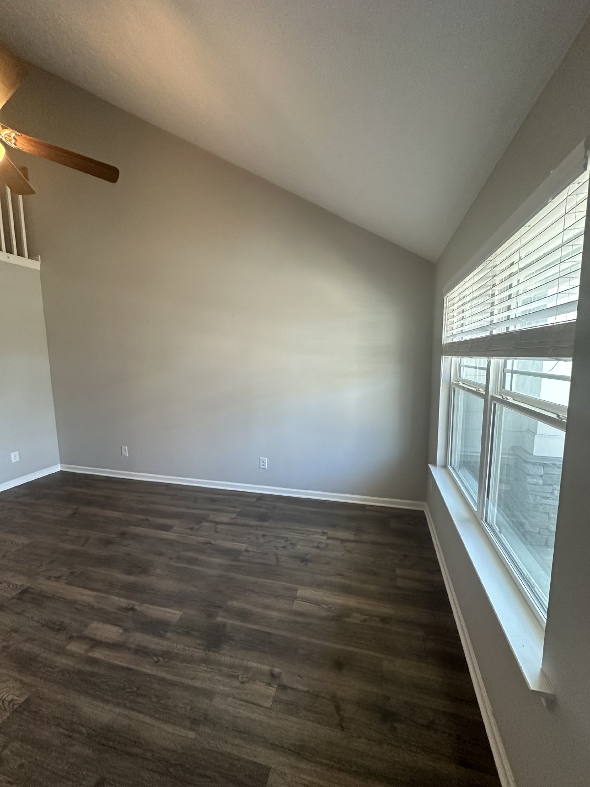 Beautiful 2 Bed 2.5 Bath Townhome *ZONED FOR BLACKMANS SCHOOLS* property image