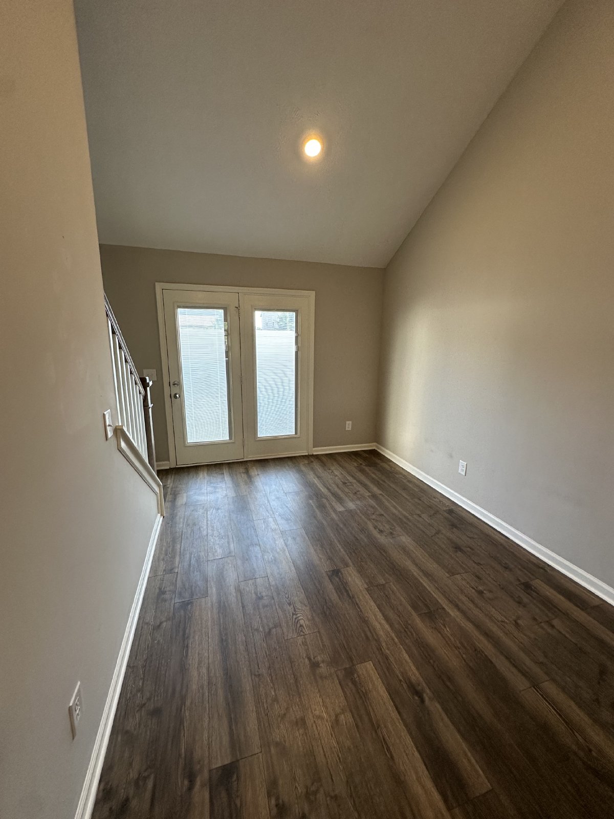 Beautiful 2 Bed 2.5 Bath Townhome *ZONED FOR BLACKMANS SCHOOLS* property image